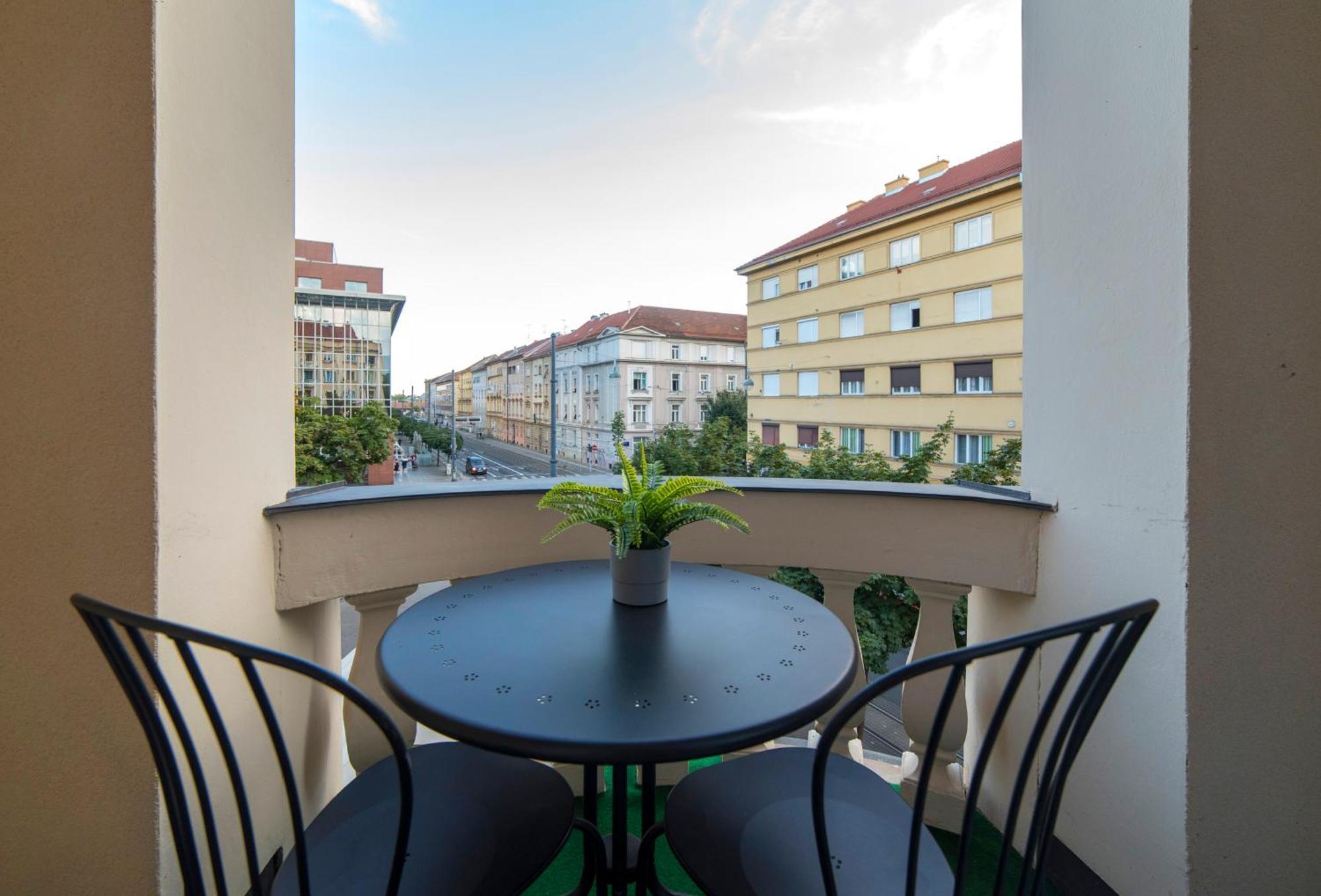 Evita Accommodation Zagreb Luaran gambar